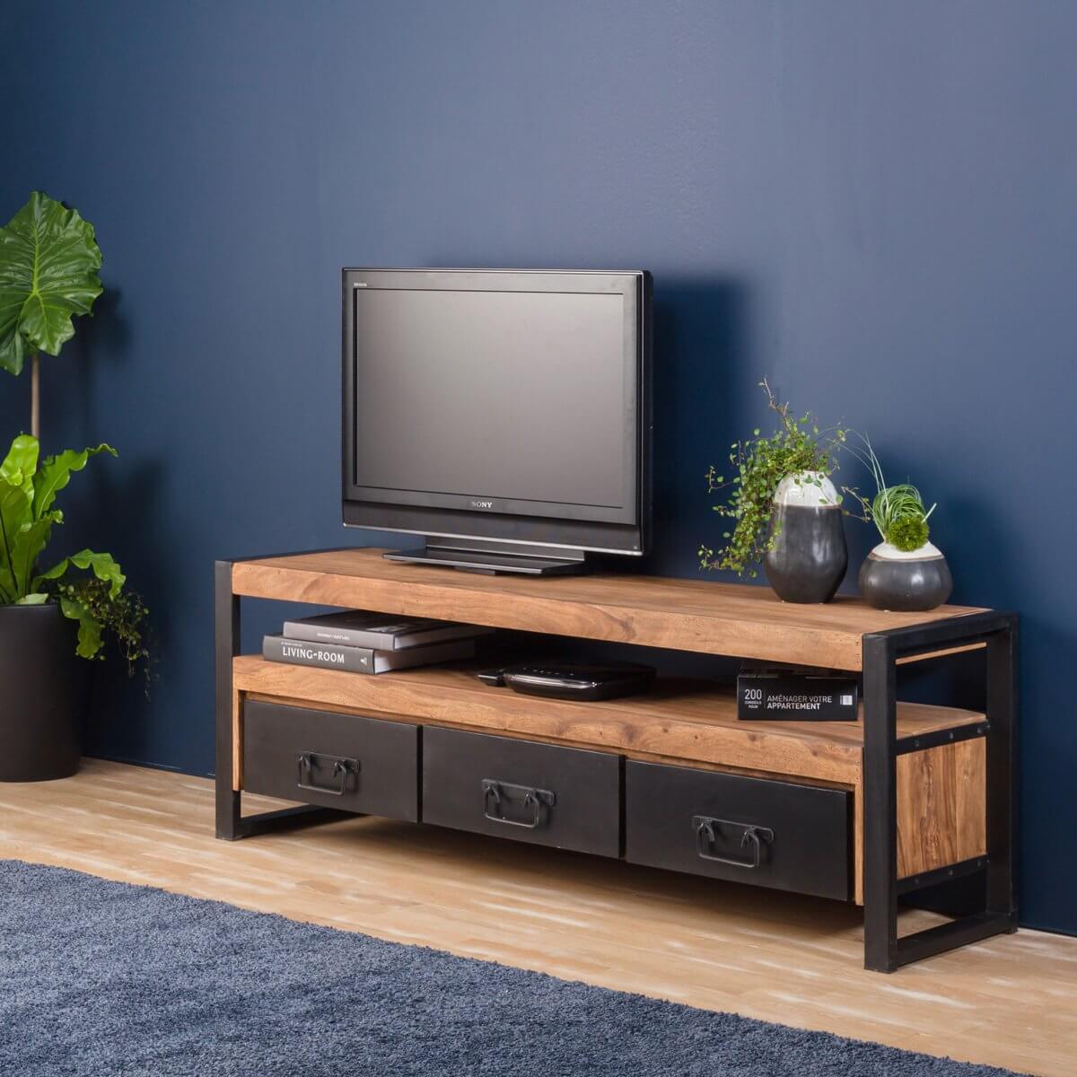 Pourquoi choisir un meuble TV industriel ? | cineramnia.it